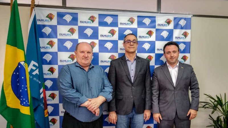 Defensor público realiza visita à Famurs para sugerir alternativas à judicialização da saúde