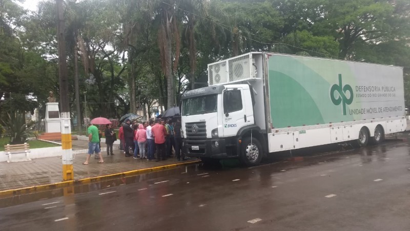 Cerca de 300 atendimentos são realizados pela DPE/RS em mutirão de atendimento focado em usucapião, no município de Cruz Alta