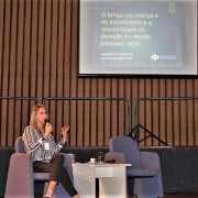 Defensora palestra 