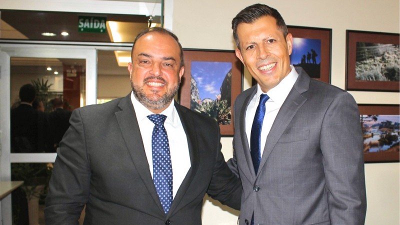 Defensor público-geral prestigia posse do novo presidente da Ajuris