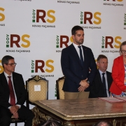 Defensor público prestigia assinatura de termo aditivo que repassará verbas a 163 hospitais do RS