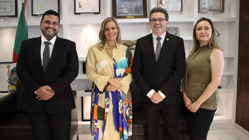 Antonio Flávio de Oliveira toma posse como novo defensor público-geral do estado do Rio Grande do Sul
