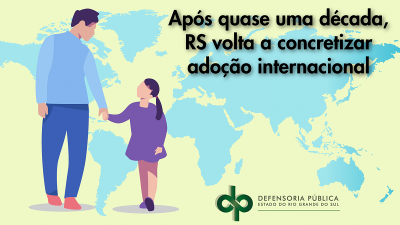 Uma menina segurando a mão de um adulto, ao fundo o mapa mundi em azul
