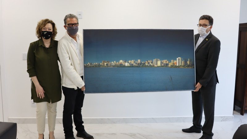 Defensoria Pública recebe doação da fotografia "A Linha da Vida"