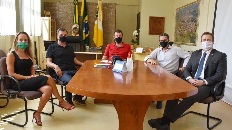 Encontro ocorreu na tarde da última segunda-feira (22)