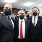 Valdeci Oliveira tomou posse como presidente da Assembleia Legislativa