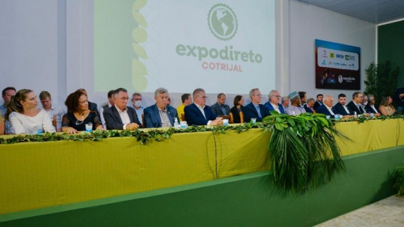Ap&oacute;s o evento, a defensora p&uacute;blica acompanhou a inaugura&ccedil;&atilde;o do Pavilh&atilde;o da Agricultura Familiar