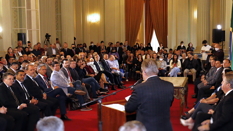 O total de 25 secretarias, sendo três extraordinárias ligadas ao gabinete do governador, permaneceu inalterado.