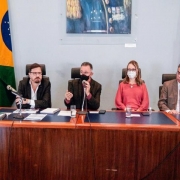 Reunião ocorreu na manhã desta quarta-feira (6)