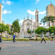 A atividade ocorrerá em dois locais distintos: na Praça Dante Alighieri e na Penitenciária Estadual