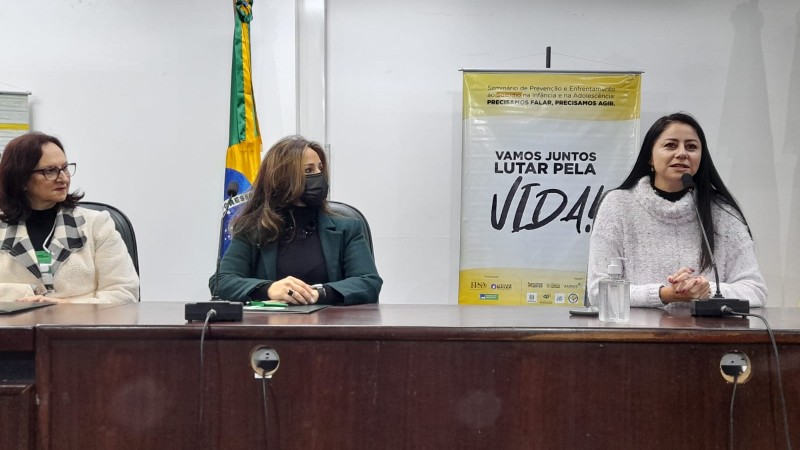 Seminário sobre saúde mental dos jovens