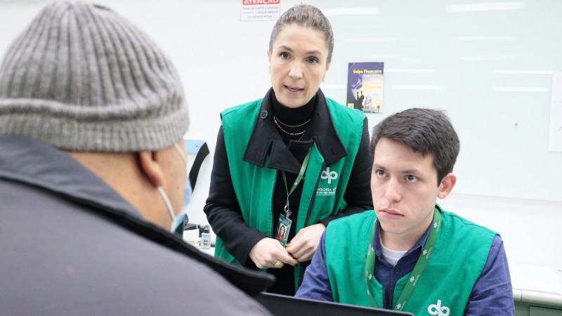Atendimentos ocorreram das 09h às 17h na unidade móvel da Defensoria