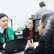 Atendimentos ocorreram das 09h às 17h na unidade móvel da Defensoria