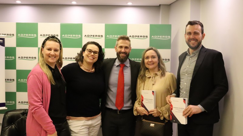 Lançamento do livro “Contratos Coligados – Conformação teórica e fundamentos de responsabilidade civil”, do defensor público
