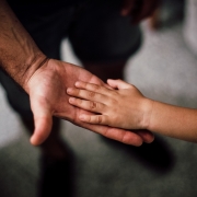 Atualmente, 42 crianças e adolescentes aguardam na lista de espera da APAE