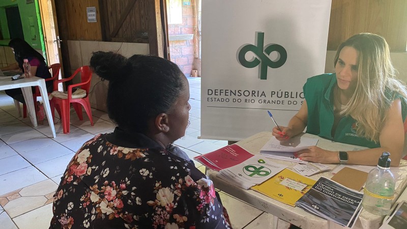 Defensoria Itinerante presta atendimento à comunidade no Campo do Periquito 