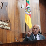 Entrega da medalha de Deputado emérito