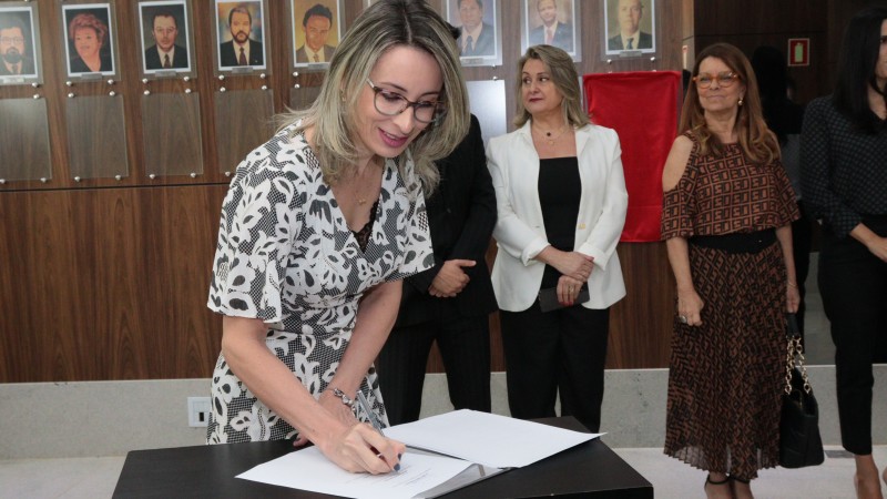 O ato foi realizado durante o lançamento da campanha “Filho Não é Visita”