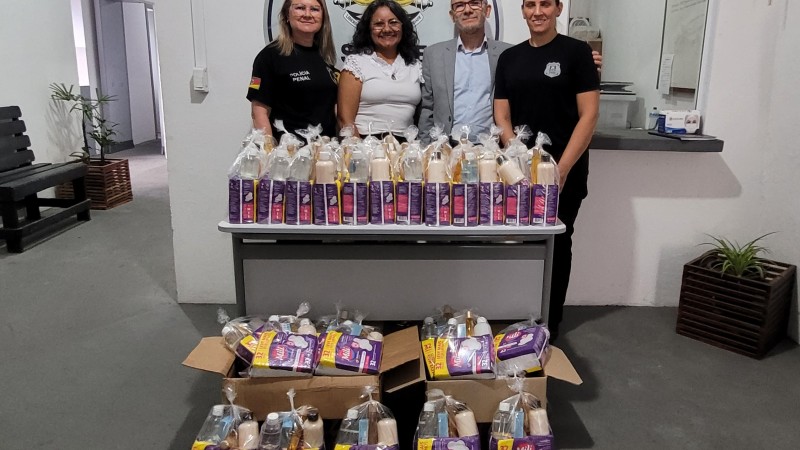 Kits de higiene para as mulheres privadas de liberdade
