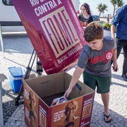 O posto de doações funcionou de manhã e de tarde no Largo do Baronda e arrecadou mais de 150 quilos de alimentos. 