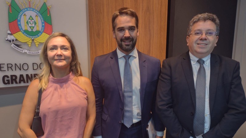Encontro ocorreu na manhã de segunda-feira (13).