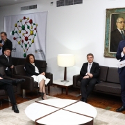 Entrega do projeto de Lei de Diretrizes Orçamentárias 2024 na Assembleia Legislativa