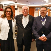 Defensor público-geral recebeu medalha de honra ao mérito durante Encontro Nacional de Corregedores do TJRS