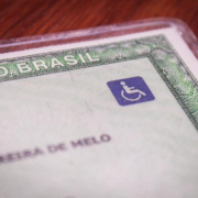 Em sua fala, o parlamentar destacou que o projeto foi pensado após ser procurado pela Defensoria Pública.