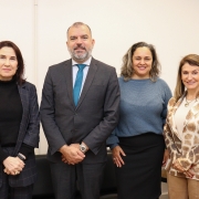 Corregedor-geral da DPE/RS recebe visita da Corregedora-geral do MPRS