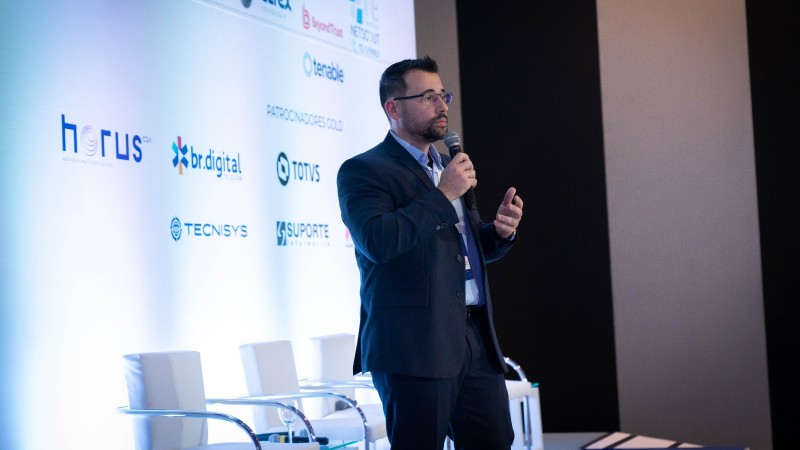 O evento é focado no uso da tecnologia e inovação no setor público, especificamente nos poderes judiciário e de controle.