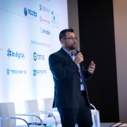 O evento é focado no uso da tecnologia e inovação no setor público, especificamente nos poderes judiciário e de controle. 