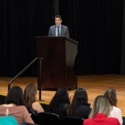 O defensor público-assessor de Gabinete, Gustavo Brunet de Souza, na abertura do Ciclo de Debates sobre o Sistema Socioeducativo