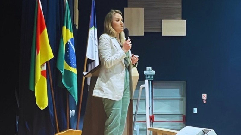 Giesa trouxe como tema “A maternidade atípica e seus direitos”
