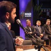 Defensor público-geral participa do ato de encerramento do Movimento pela Educação