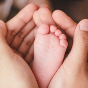 O caso precisou ser ajuizado porque o casal optou por realizar uma inseminação caseira 