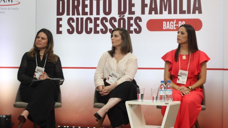 Contando com diversos debates, painéis e workshops, as atividades abordaram temas como extrajudicialização, direito digital, mediação familiar, entre outros.