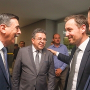Defensor público-geral prestigia posse do novo presidente do Tribunal de Contas do RS
