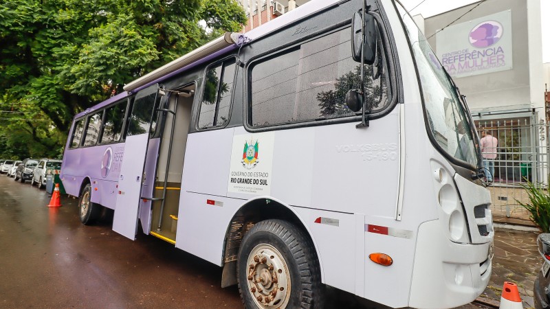 Inauguração do novo espaço do Centro de Referência da Mulher e entrega do novo Ônibus Lilás