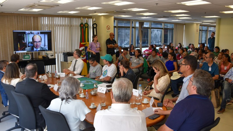 O encontro ocorreu no Tribunal Regional do Trabalho da 4ª Região (RS).