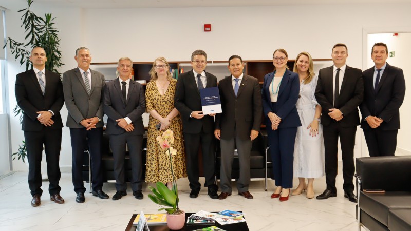 foto posada de todos os integrantes do encontro (7 homens e 3 mulheres)