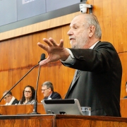 Sessão Solene em Homenagem ao Dia Internacional dos Trabalhadores