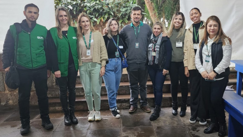 Equipe de atendimentos no Morro do Sabiá.