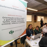 Central Cidadania está no estacionamento coberto E2 do Shopping Total e reúne os serviços de 40 instituições