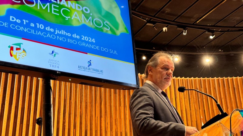 Presidente do TJRS, Alberto Delgado Neto, falou na abertura do evento. 
