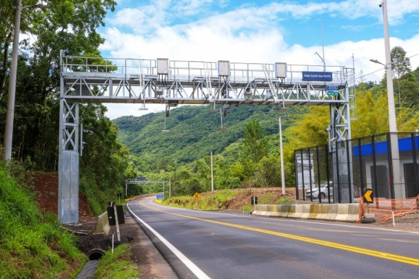 DPE/RS cita que h&aacute; vis&iacute;veis falhas na divulga&ccedil;&atilde;o e transpar&ecirc;ncia do sistema &ldquo;free flow&rdquo;.