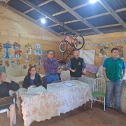 Os encontros têm como objetivo compreender melhor a realidade da ocupação e das famílias que ali se encontram.