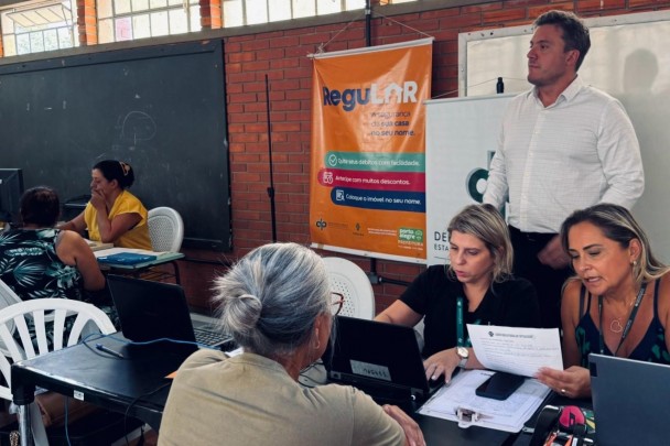 O programa ReguLAR visa facilitar a quitação de dívidas de mutuários com o DEMHAB. 