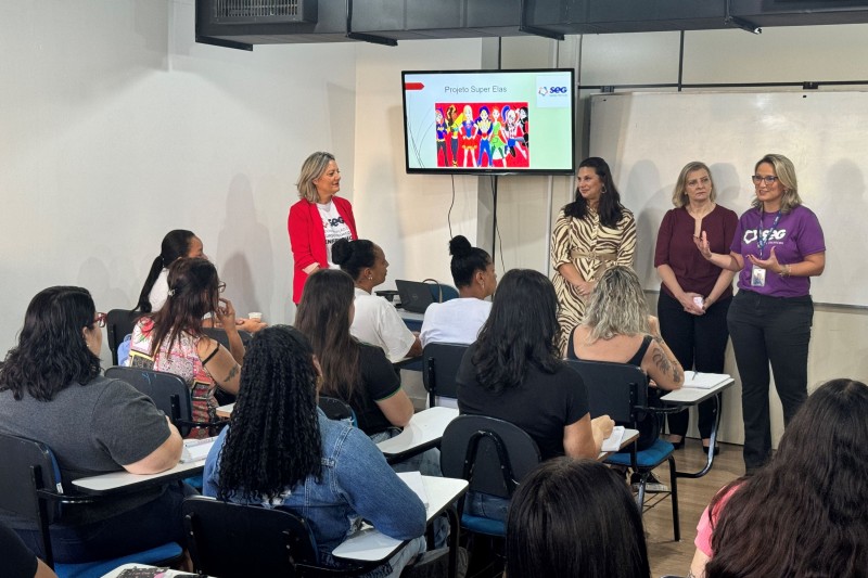 Mulheres durante o curso de capacitação do Projeto SuperElas