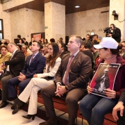 Autoridades reunidas na Assembleia Legislativa