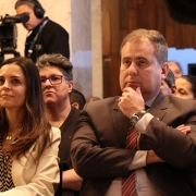 Defensor público-geral participando de ato de apresentação de plano de trabalho da campanha Feminicídio Zero